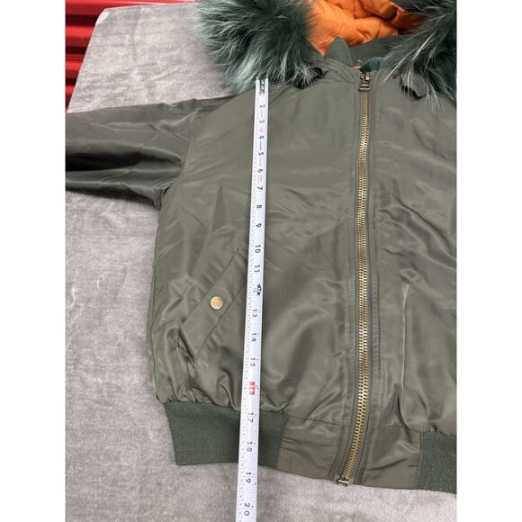 Stylish Olive Bomber Jacket with Real Fox Fur Hood • XS/S • Warm & Chic - Picture 12 of 12